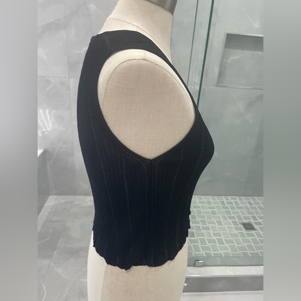 CHANEL BLACK CROP TOP SIZE 38 - Picture 4 of 17
